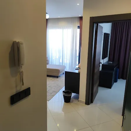 Daire 5 Star Facilities/walking Distance To Amenities And The *